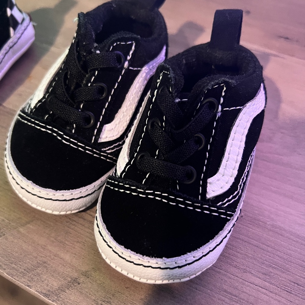 Vans crib shoes
